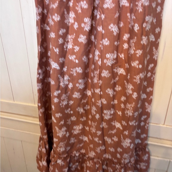 Sincerely Jules Terracotta and White Floral Dress - Picture 2 of 5